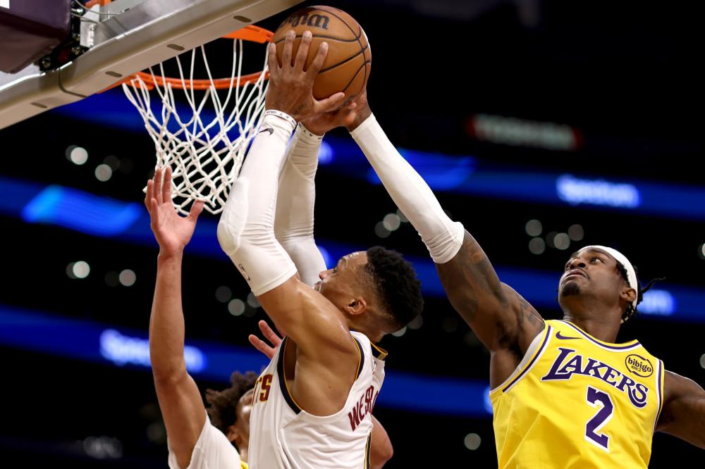 逼入绝境 逼入绝境