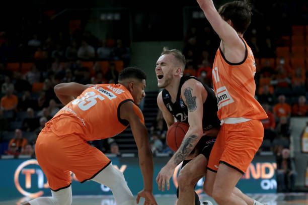 迪曼杯中 迪曼杯中